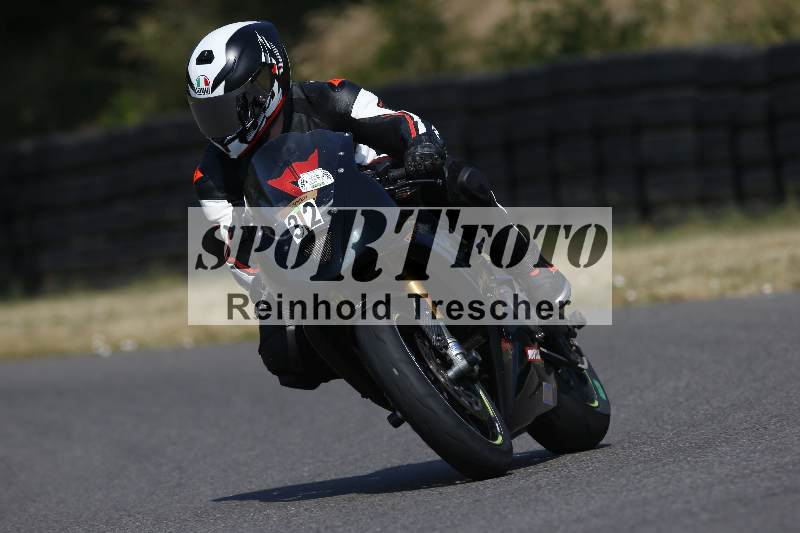 /Archiv-2023/28 05.06.2023 Moto Club Anneau du Rhin/vert-medium/32